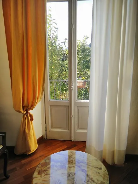 B&B Le Camelie Côme 3*,