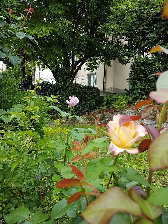 B&B Le Camelie Côme 3*,